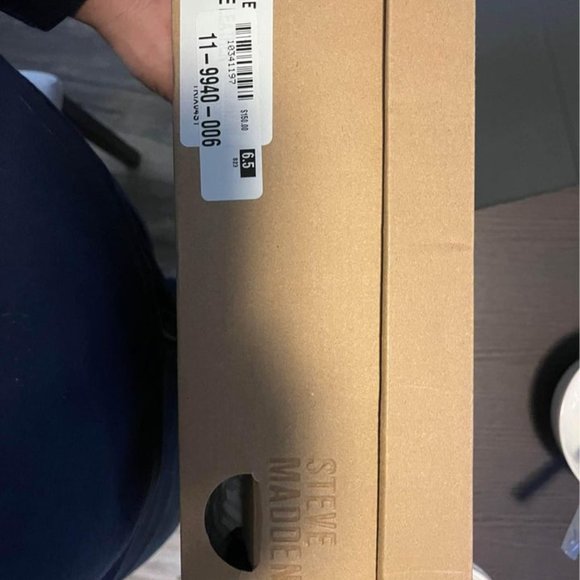 White Leather Steve Madden Platform Heels Size 6.5. - Picture 2 of 2